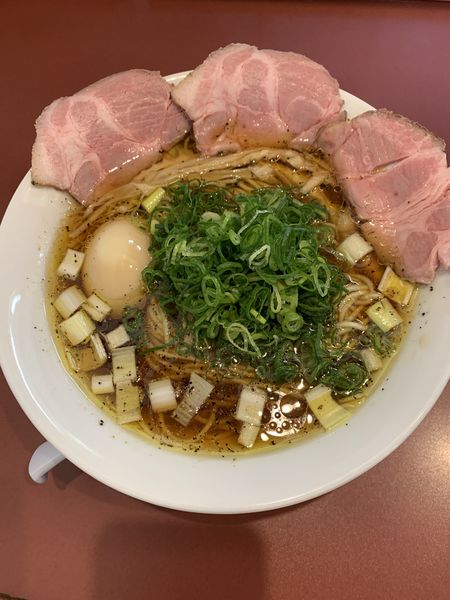 「黒胡椒とたっぷりネギの中華そば」@麺童 豊香の写真