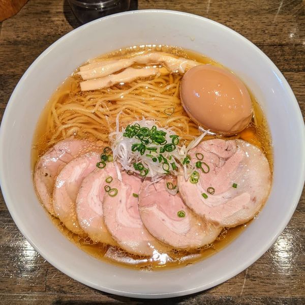 「醤油(がんこ)800円＋豚バラ叉焼200円＋味玉100円」@十人十色の写真