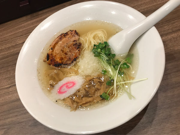 「塩らーめん」@らーめん なると家の写真