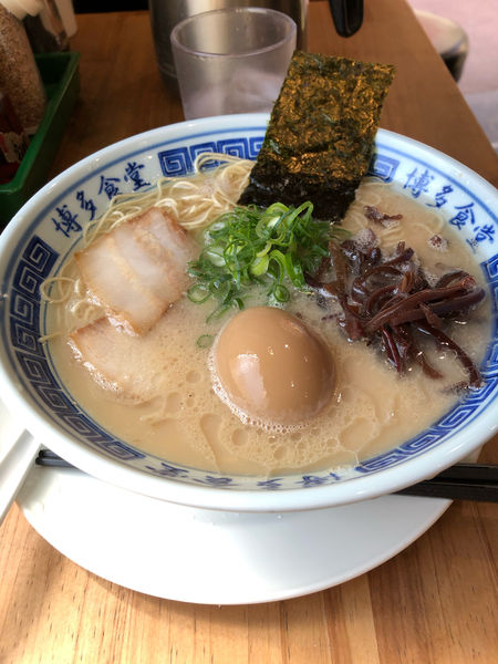 「博多ラーメン煮玉子」@博多食堂 渋谷店の写真