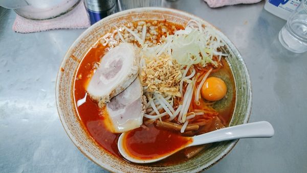 「覆麺ラーメン(正油)10辛＋もやし＋生卵」@覆麺 智の写真