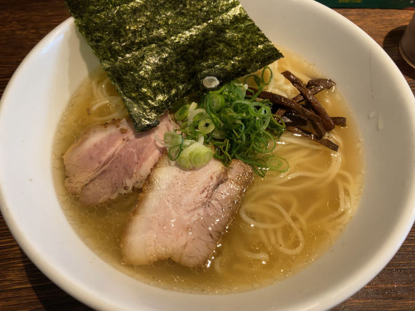 「白醤油ラーメン」@自家製麺 コトホギの写真