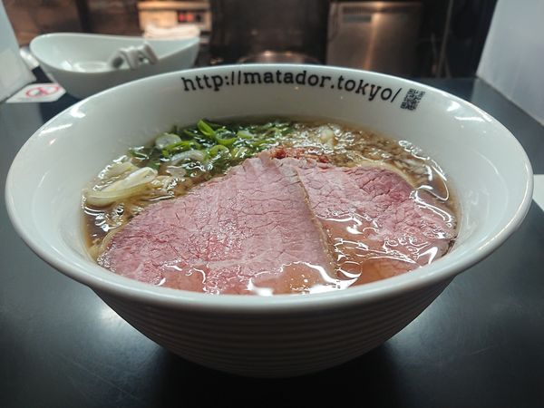 「贅沢焼牛らぁ麺」@牛骨らぁ麺 マタドール 本店の写真