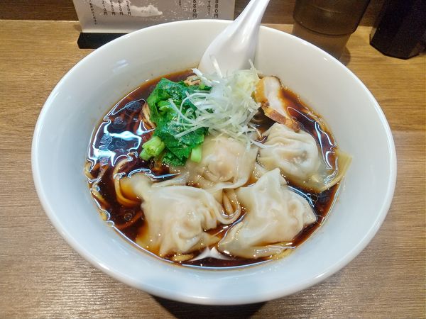 「雲呑麺醤油880円」@雲呑麺のお店 おんわの写真