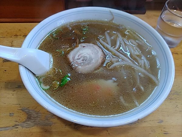 「ラーメン」@餃子の店 新宿飯店の写真