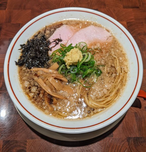「背脂生姜醤油ラーメン　880円」@生姜醤油専門 我武者羅 代々木店の写真