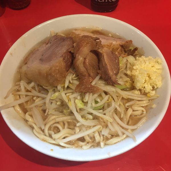 「ラーメン半分」@ラーメン二郎 西台駅前店の写真