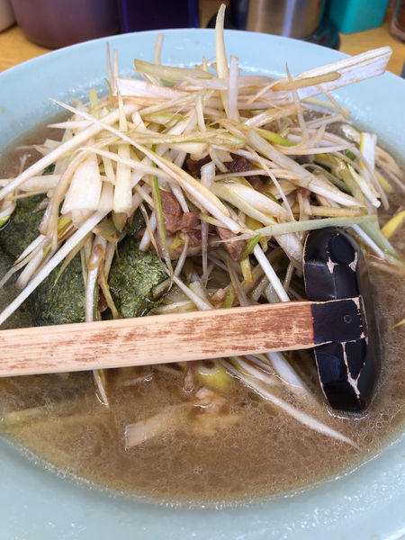 「ネギラーメン中盛りネギW増し」@ラーメンショップ 練間の写真
