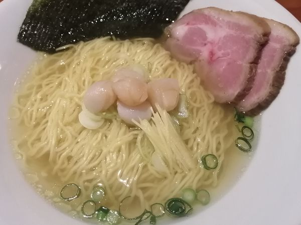 「帆立と鶏上湯〜バターブイヨン仕立て〜¥1000」@中華そば ひしおの写真