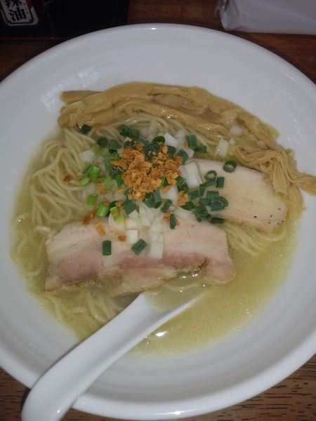 「中濃鶏塩拉麺」@麺屋 心羽の写真