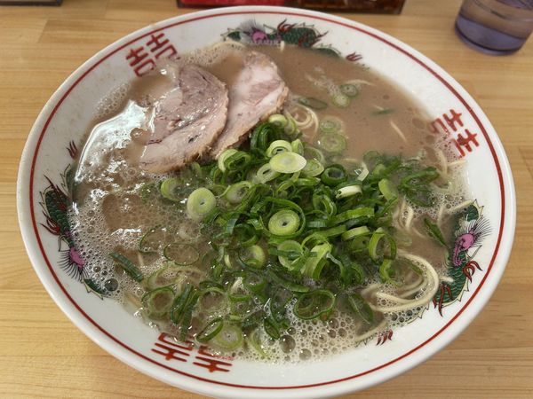 「豚骨ラーメン・替え玉」@てっちゃんの写真