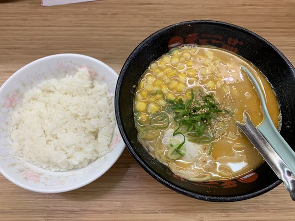 「味噌ラーメンライス 960円」@天下一品 小禄店の写真