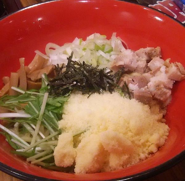 「チーズ油そば」@横浜家系ラーメン 壱角家 西船橋店の写真