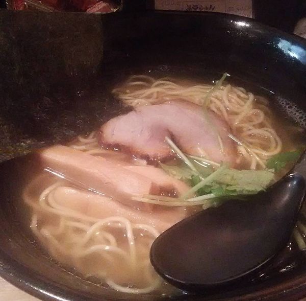 「鯛骨塩ラーメン」@魚骨ラーメン 鈴木さんの写真