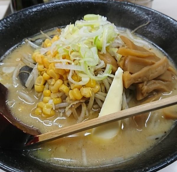 「みそラーメン バター」@ラーメンパンケの写真