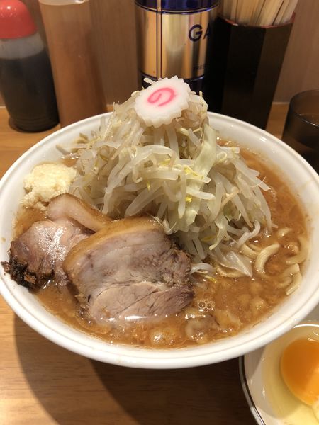 「ラーメン(大)+生たまご」@麺屋 神工の写真