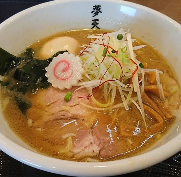 「濃厚煮干しラーメン 煮玉子」@夢天下 佐倉本店の写真