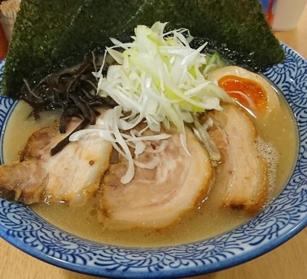 「特製長州らー麺」@長州ラーメン 万龍軒 富士見店の写真