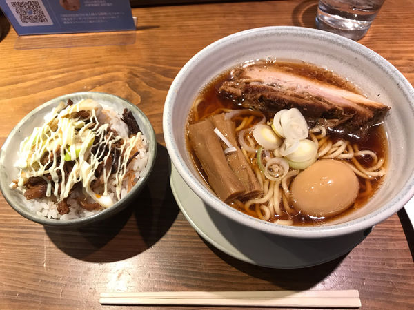 「原点＋煮卵＋豚丼」@人類みな麺類 東京本店の写真