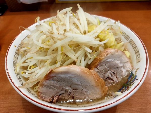 「小ラーメン ニンニク少 780円」@ラーメン豚山 大塚店の写真