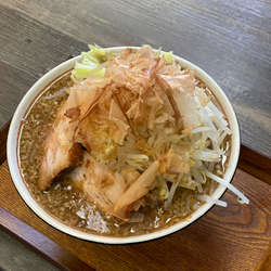 なんか量が多いような名前のらーめん