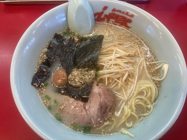 「朝ラーメン¥470+味付白髪ネギ¥120」@ラーメン山岡家 羽生店の写真
