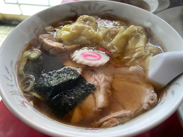 「チャーシューワンタンメン　650円」@中華料理 松月の写真