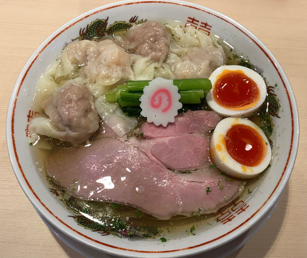 「全部入りワンタン麺（中盛） 山椒」@キング製麺の写真