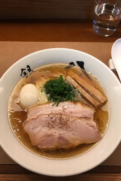 「特製中華そば」@中華そば 銀座 八五の写真