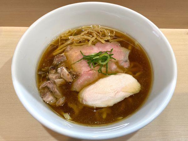 「中華そば ９００円」@手揉み中華そば 中村の写真