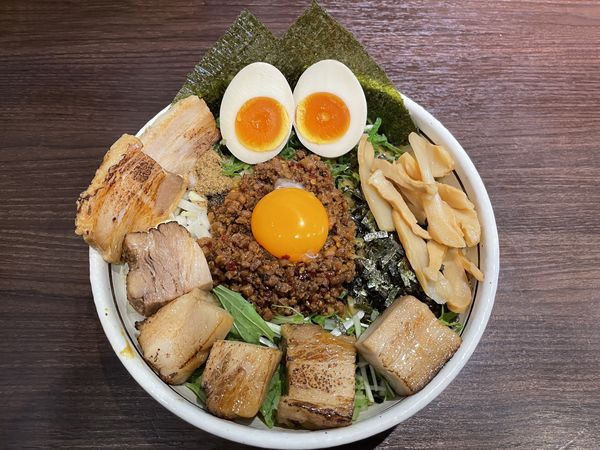 「カレー台湾まぜそばDX」@台湾まぜそば はなび 一宮店の写真