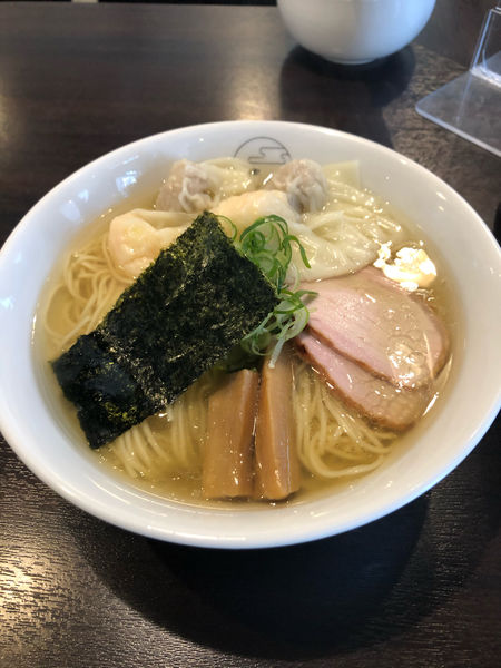 「特製ワンタン麺（ハーフ）白だし」@八雲の写真