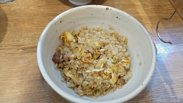 「半チャーハン（３２０円）」@ら～めん 熊八の写真
