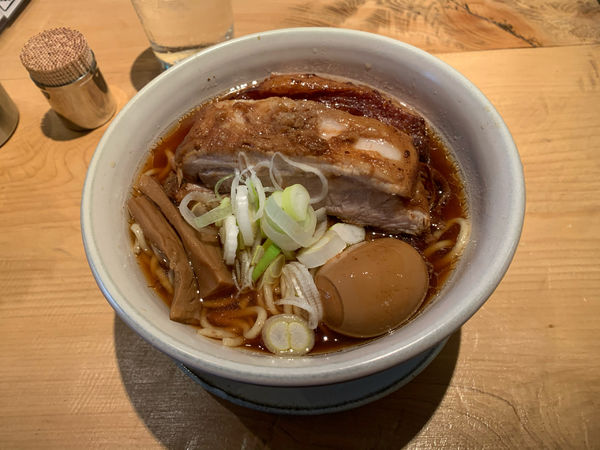 「原点＋焼豚2枚＋煮玉子」@人類みな麺類 東京本店の写真