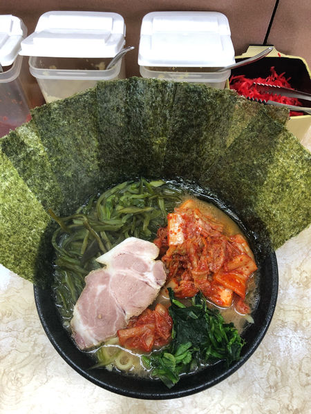 「キムチラーメン(並)＋のり　1050円」@川崎家 榎町店の写真