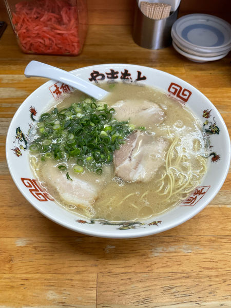 「ラーメン」@ラーメンやまもとの写真
