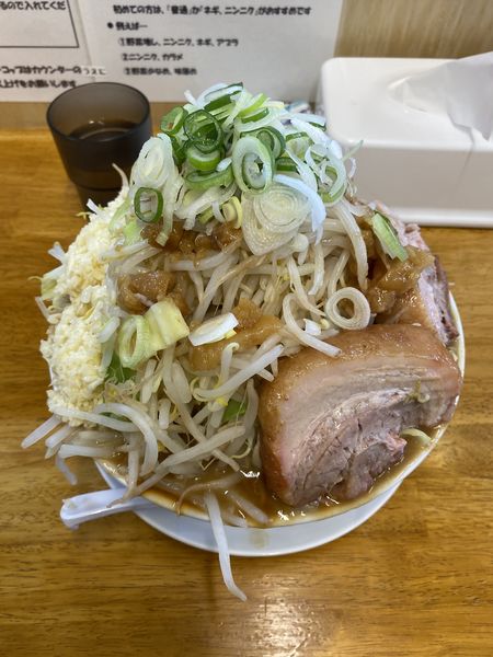 「大ラーメン（平打ち）」@麺屋 花の名の写真