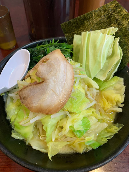 「豚骨塩　ゆで野菜」@らあめん 万咲の写真