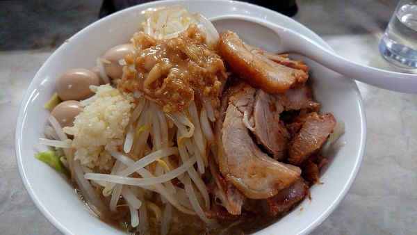 「味玉幸せラーメン900円(税込)」@自家製ラーメン麺屋ラッキーの写真
