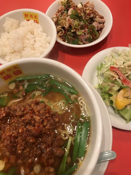 「ランチセットC（台湾ラーメン、コブクロ）」@郭 政良 味仙 東京神田店の写真