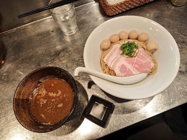 「濃厚煮干ホタテつけ蕎麦、うずら」@さんじの写真