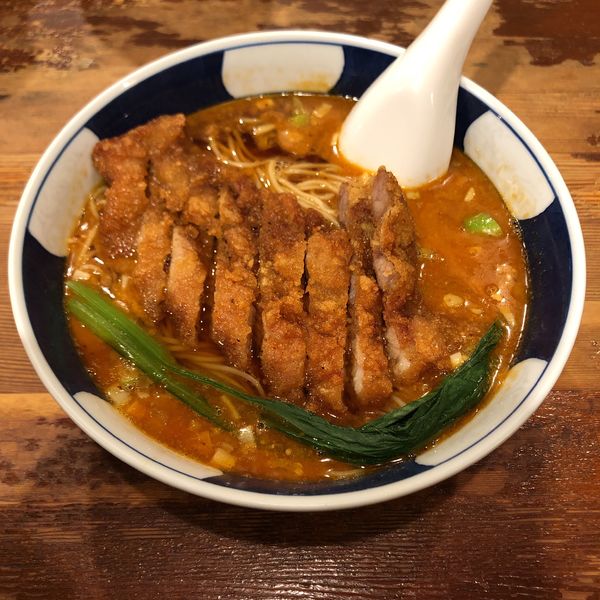 「排骨担々麺」@支那麺 はしご 入船店の写真