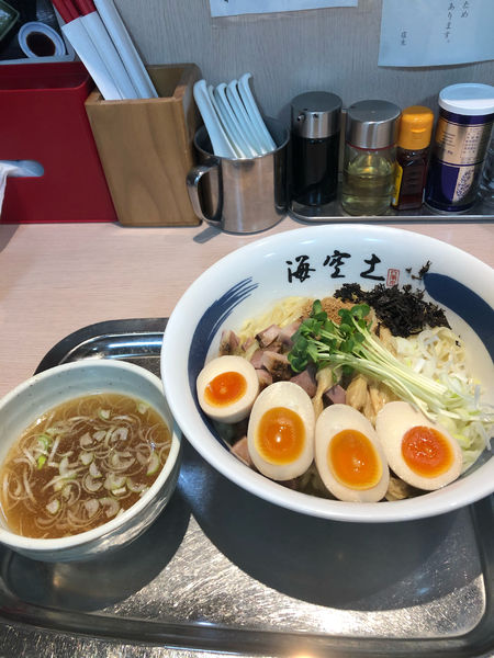 「[夜限定10食］煮干し油そば　1000円」@魚介系醤油拉麺専科 海空土の写真