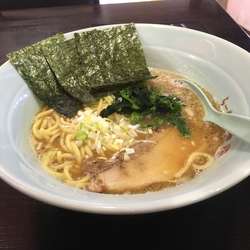家系醤油ラーメン