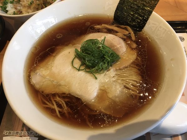 「しょうゆらぁ麺 飯田商店」@らあめん花月嵐 武蔵中原店の写真