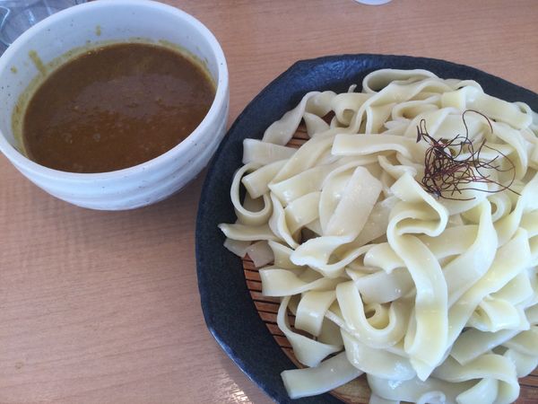 「カレーつけ麺・平打ち麺特盛(¥750・同一料金)」@とろ肉つけ麺 魚とんの写真