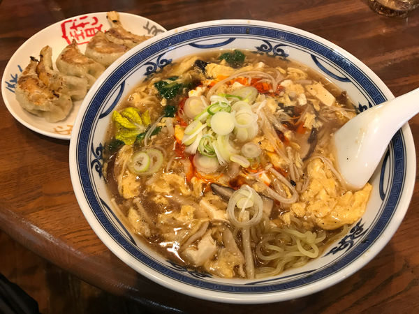 「酸辣湯麺 979円」@中華れすとらん とらの子の写真