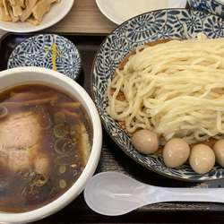 KUROつけ麺＋メンマ＋味玉　チャー丼　餃子３個