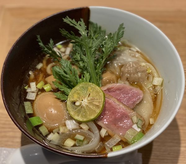 「特製鴨醤油そば」@ラーメンWalkerキッチンの写真