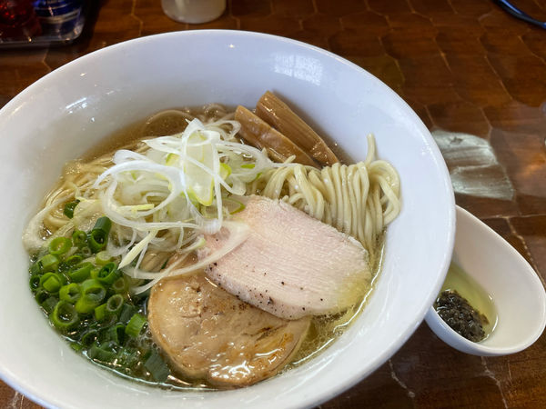 「鶏そばトリュフの香り880円」@活龍鶏そば専門店 とりだけの写真